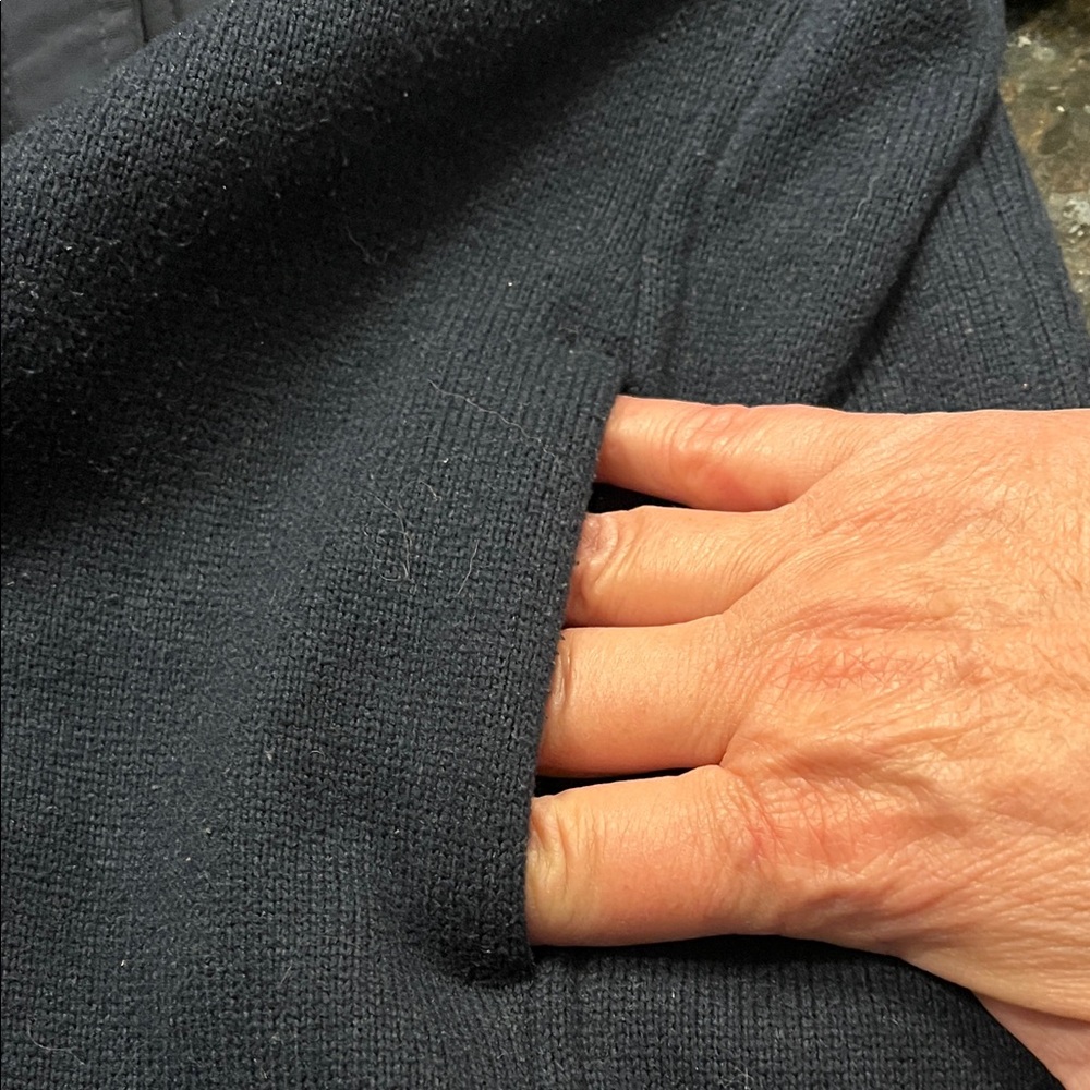 Boys Tommy Hilfiger Navy Jacket w/ Red & White Signature accent trim. Small 6/7 - Picture 2 of 7